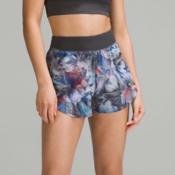 Lululemon Fast Free High Rise Running Shorts - Picture 10 of 10